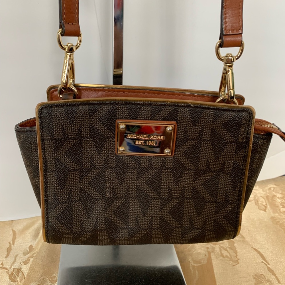 Michael Kors Jet Set Logo Small Crossbody Bag